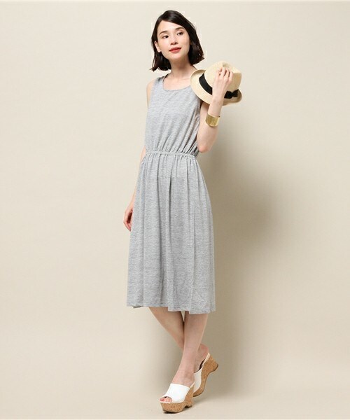 FREDY&GLOSTER（フレディアンドグロスター）の「ウエストマークワンピース（ワンピース・レディース・ブラック/ライトグレー/ネイビー・36/38）」の2枚目の写真