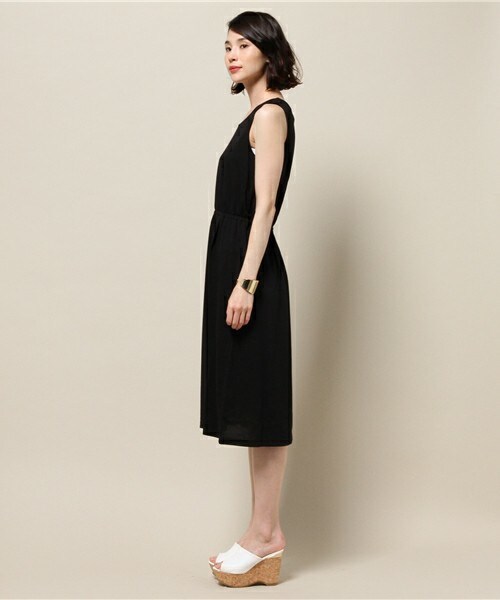 FREDY&GLOSTER（フレディアンドグロスター）の「ウエストマークワンピース（ワンピース・レディース・ブラック/ライトグレー/ネイビー・36/38）」の5枚目の写真