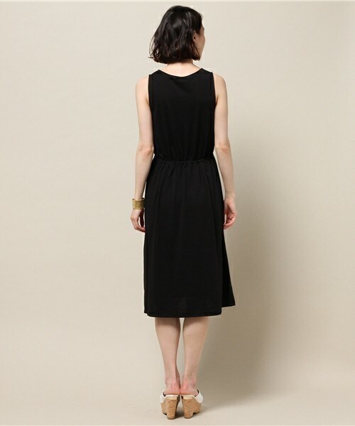 FREDY&GLOSTER（フレディアンドグロスター）の「ウエストマークワンピース（ワンピース・レディース・ブラック/ライトグレー/ネイビー・36/38）」の6枚目の写真