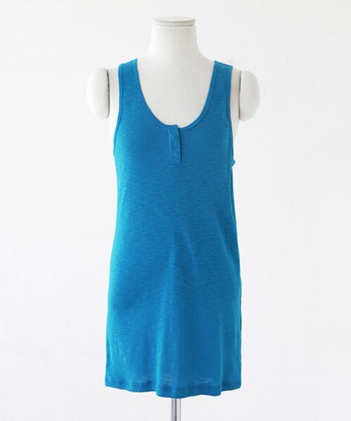 DHOLIC（ディーホリック）の「5colorsロングルーズタンクトップ（タンクトップ・レディース・ホワイト/カーキ/ブルー/ワイン/ブラック・FREE）」の4枚目の写真