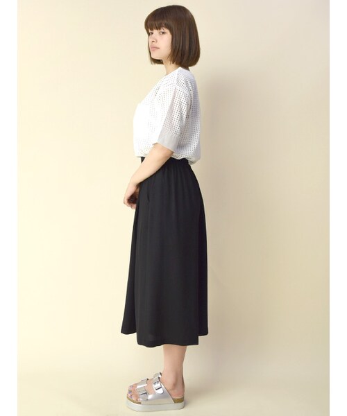 w closet(ダブルクローゼット)の「ウエストギャザーガウチョパンツ(パンツ・レディース・グリーン/ブラック/オレンジ・FREE)」の5枚目の写真