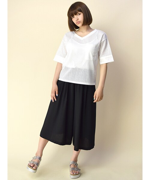 w closet(ダブルクローゼット)の「ウエストギャザーガウチョパンツ(パンツ・レディース・グリーン/ブラック/オレンジ・FREE)」の10枚目の写真