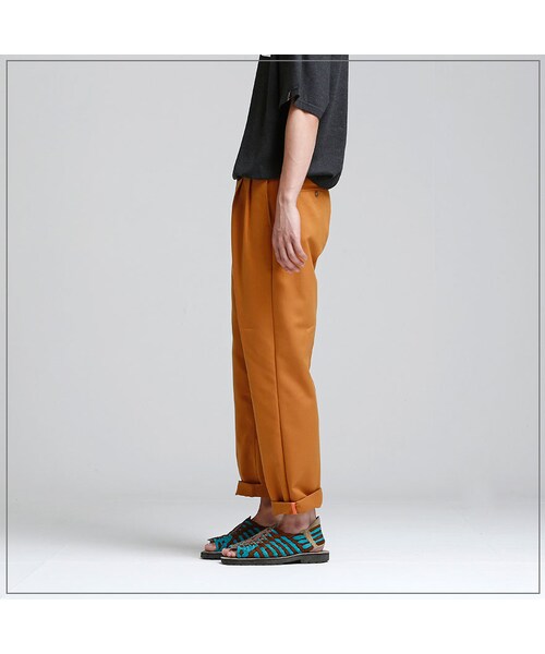 ROMANTIC CROWN（ロマンティッククラウン）の「THURSDAY WIDE PANTS_MUSTARD（その他・メンズ・기타）」の4枚目の写真