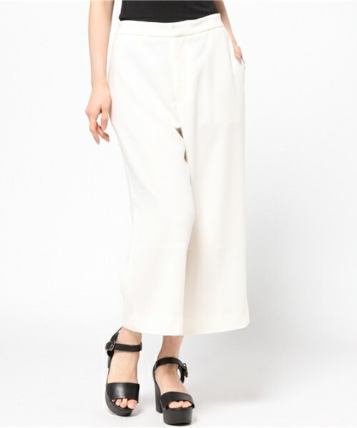 MID by MIDWEST(ミッド バイ ミッドウエスト)の「MID by MIDWEST クロップドワイドパンツ(その他パンツ・レディース・ホワイト・2)」の1枚目の写真
