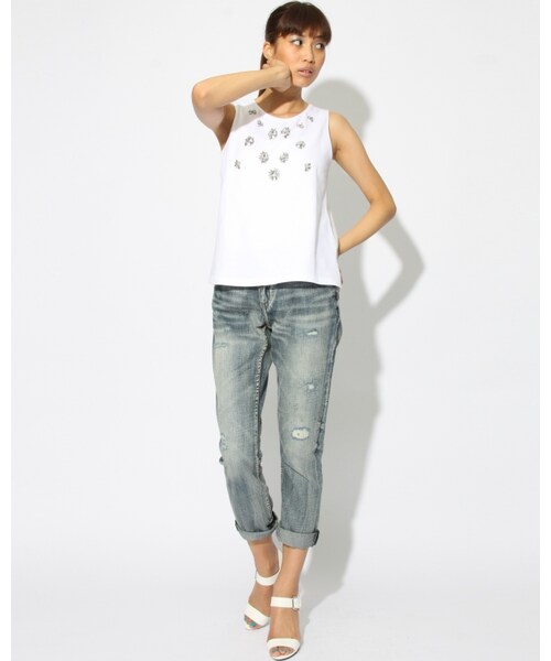 VICKY（ビッキー）の「マルチビジューノースリーブプルオーバー（トップス・レディース・ホワイト/ブラック・M）」の11枚目の写真