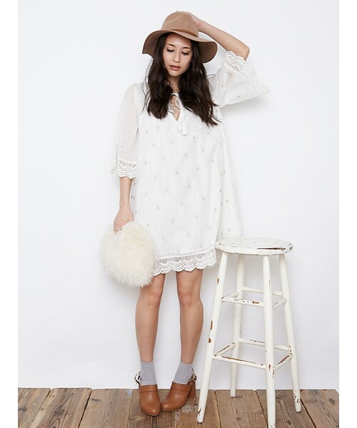 MERCURYDUO（マーキュリーデュオ）の「【GDS】 チベットラムミニマムショルダーBAG（バッグ・レディース・アイボリー/ベビーピンク）」の5枚目の写真