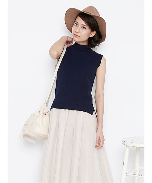 MERCURYDUO（マーキュリーデュオ）の「【DUO】 ボトルネックSIMPLEノースリーブニット（トップス・レディース・オフホワイト/ライトグレー/マスタード/ネイビー）」の13枚目の写真