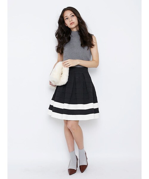 MERCURYDUO（マーキュリーデュオ）の「【DUO】 ボトルネックSIMPLEノースリーブニット（トップス・レディース・オフホワイト/ライトグレー/マスタード/ネイビー）」の16枚目の写真