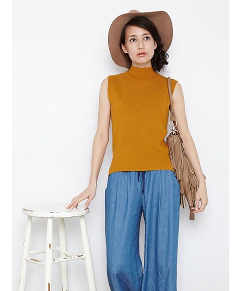 MERCURYDUO（マーキュリーデュオ）の「【DUO】 ボトルネックSIMPLEノースリーブニット（トップス・レディース・オフホワイト/ライトグレー/マスタード/ネイビー）」の9枚目の写真