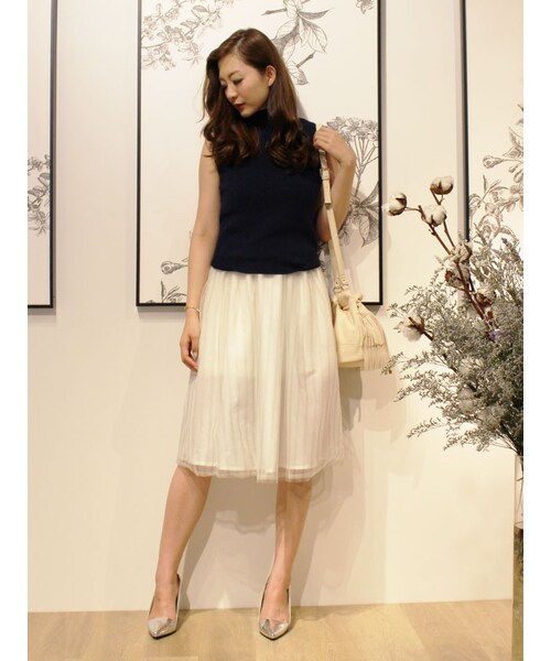 MERCURYDUO（マーキュリーデュオ）の「【DUO】 ボトルネックSIMPLEノースリーブニット（トップス・レディース・オフホワイト/ライトグレー/マスタード/ネイビー）」の17枚目の写真