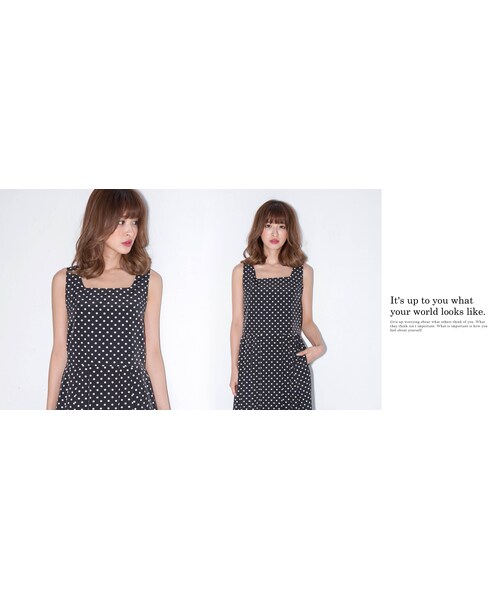 Marjorie（マージョリー）の「點點變奏，微露鎖骨短版上衣（トップス・レディース・白/杏/黑・F）」の3枚目の写真