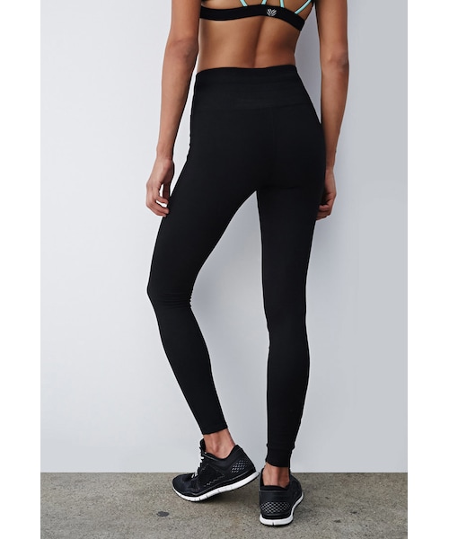 FOREVER 21（フォーエバー トゥエンティーワン）の「FOREVER 21