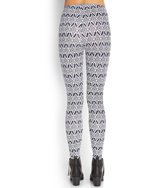 FOREVER 21（フォーエバー トゥエンティーワン）の「FOREVER 21 Geo Print Leggings（レギンス/スパッツ・レディース・White・X-Small/Small）」の4枚目の写真