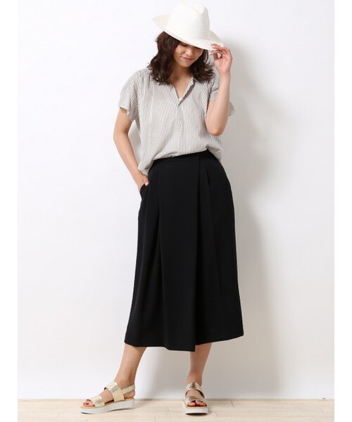 qualite(カリテ)の「アシンメトリータックキュロットパンツ(キュロット・レディース・ライトグレ-/ネイビー・1/2/3)」の13枚目の写真