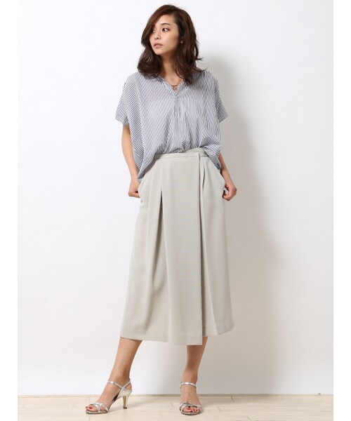 qualite(カリテ)の「アシンメトリータックキュロットパンツ(キュロット・レディース・ライトグレ-/ネイビー・1/2/3)」の15枚目の写真