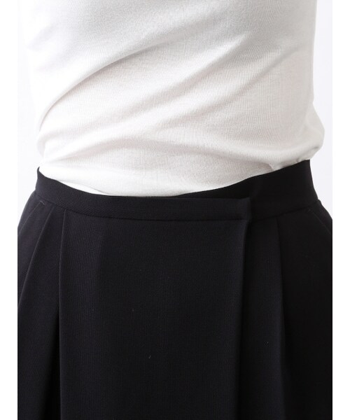 qualite(カリテ)の「アシンメトリータックキュロットパンツ(キュロット・レディース・ライトグレ-/ネイビー・1/2/3)」の7枚目の写真