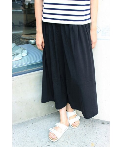 SLOBE IENA(スローブイエナ)の「《追加予約》メンモダールワイドパンツ(パンツ・レディース・ブラック/ブルー・フリー)」の1枚目の写真