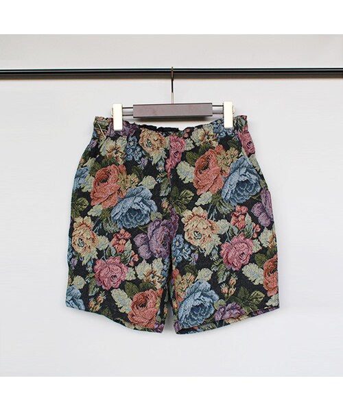 VOO（ヴォー）の「Gobelin EZ Shorts（パンツ・Beige Flower/Navy Flower/Black Leaf・0/1/2）」の2枚目の写真