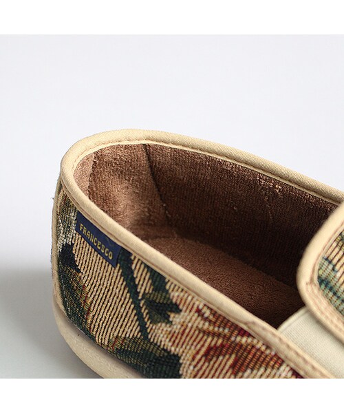 VOO（ヴォー）の「GBL Slip On（ファッション雑貨・Dark Biege/Navy・36/41/43）」の8枚目の写真