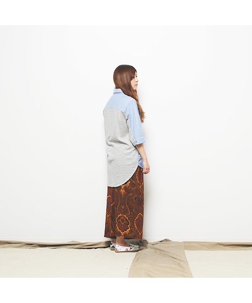 VOO(ヴォー)の「Zero-st Long Tail Shirts(トップス・Navy・0/2)」の7枚目の写真