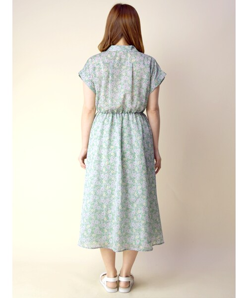 w closet（ダブルクローゼット）の「ヴィンテージ花柄開襟ワンピース（その他・レディース・ブルー/グリーン・FREE）」の5枚目の写真