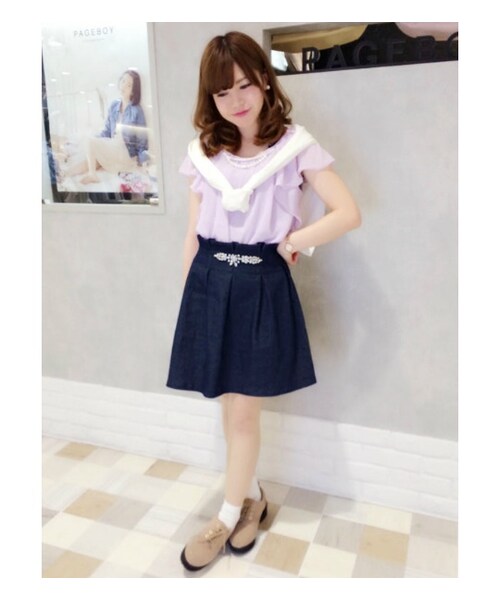 PAGEBOY（ページボーイ）の「ネックレス付きフリルスリーブフレアブラウス（トップス・レディース・オフホワイト/ブラック/クリーム/ライトグリーン/ネイビー/ラベンダー）」の18枚目の写真