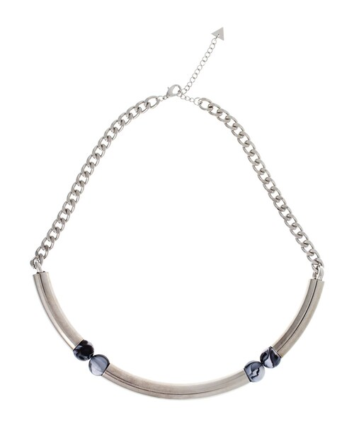 EMODA（エモダ）の「スフィアinパイプネックレス（アクセサリー・レディース・ホワイト/シルバー/ゴールド・F）」の2枚目の写真