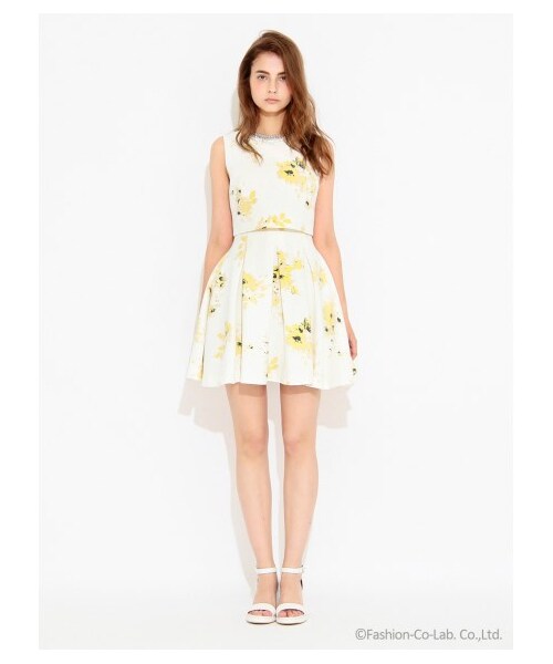 Snidel スナイデル の Usagi Online限定 ビジュー付きボリュームワンピース ワンピース ドレス Wear