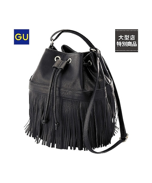 GU（ジーユー）の「（GU）フリンジショルダーバッグ（WOMEN ⁄ バッグ・レディース・OFF WHITE/BROWN/BLACK・-）」の2枚目の写真