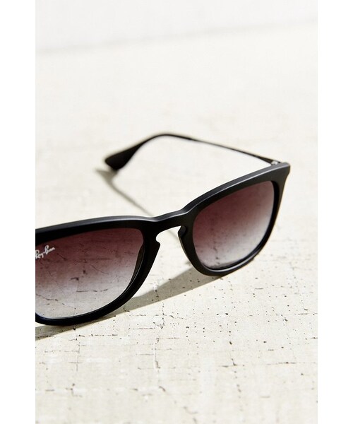 Ray-Ban(レイバン)の「Ray-Ban Stylish Frame Sunglasses(サングラス・レディース・Black/Brown・ONE SIZE)」の6枚目の写真