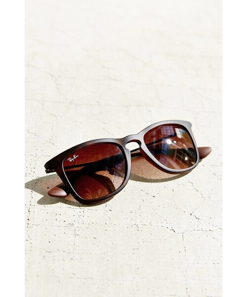 Ray-Ban(レイバン)の「Ray-Ban Stylish Frame Sunglasses(サングラス・レディース・Black/Brown・ONE SIZE)」の7枚目の写真