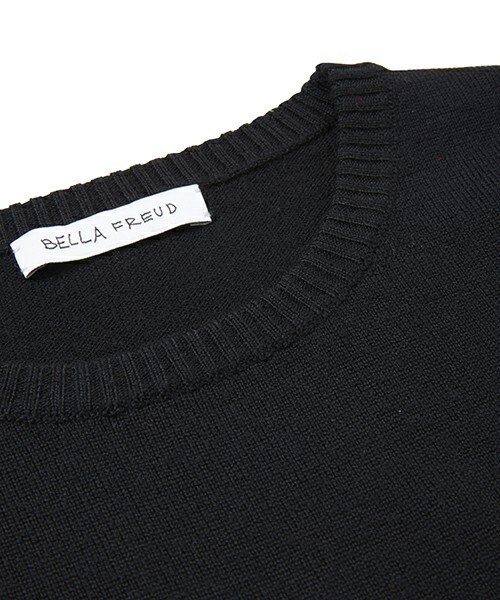 BELLA FREUD(ベラ・フルード)の「Bella Freud 『JE TAIME JANE』メッセージメリノウールニット(ニット/セーター・レディース・ブラック・S/M)」の6枚目の写真