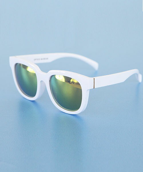 DHOLIC（ディーホリック）の「*OPTICS MUSEUM*TR90ミラーレンズサングラス（サングラス・レディース・アイボリー/クリア/クリアグレー/クリアピンク/ブラックホワイト/ホワイト/ブラック・FREE）」の3枚目の写真