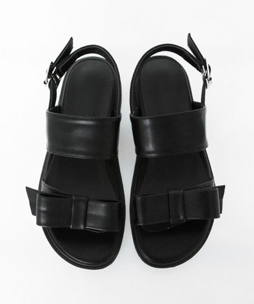 DHOLIC(ディーホリック)の「リボンストラップビーチサンダル(ビーチサンダル・レディース・ブラック/ホワイト/シルバー・230/235/240/245/250)」の2枚目の写真