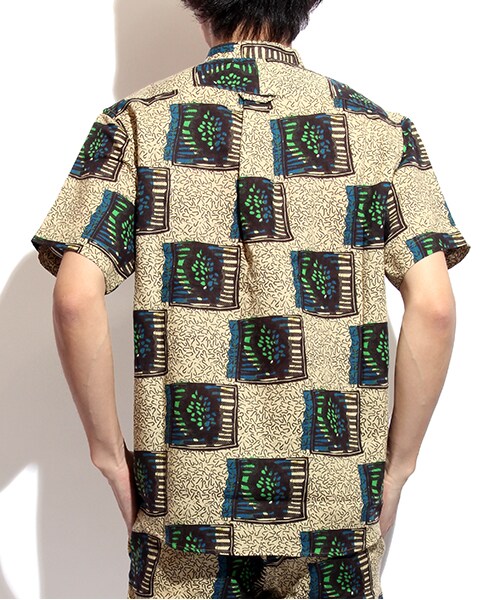 FREAK'S STORE(フリークスストア)の「バティック SHIRTS(トップス・メンズ・ベージュ/グリーン/ネイビー・M/L)」の14枚目の写真