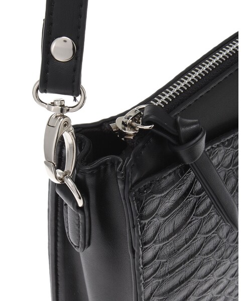 EMODA（エモダ）の「W material 2WAYクラッチ（バッグ・レディース・ホワイト/ブラック・F）」の11枚目の写真