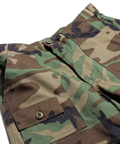 GUNG HO(ガンホー)の「6PKT EXPEDITION SHORTS(パンツ・メンズ・ベージュ/グリーン/カモフラージュ・30/32)」の4枚目の写真