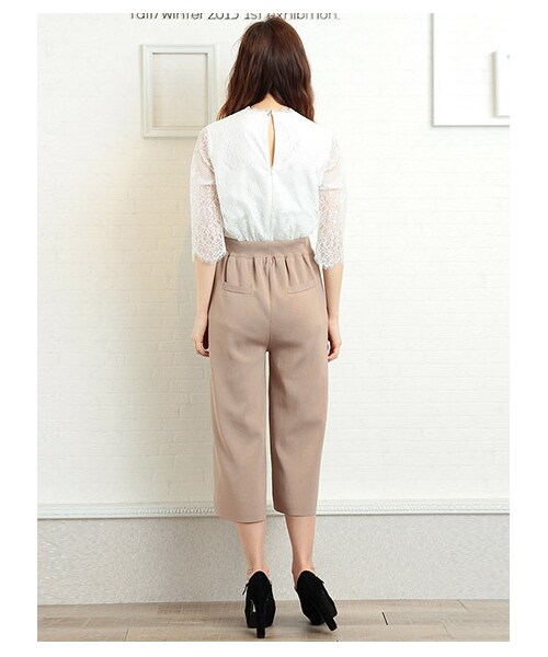 MIIA（ミーア）の「ニットクロップドパンツ（パンツ・レディース・ベージュ/チャコールグレー/ネイビー・F）」の5枚目の写真