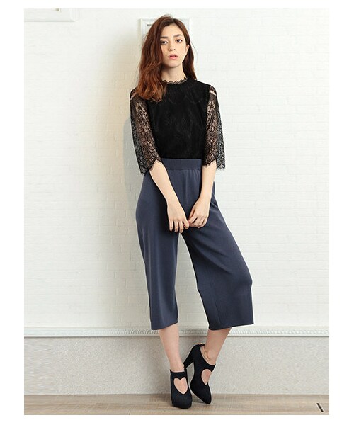 MIIA（ミーア）の「ニットクロップドパンツ（パンツ・レディース・ベージュ/チャコールグレー/ネイビー・F）」の3枚目の写真