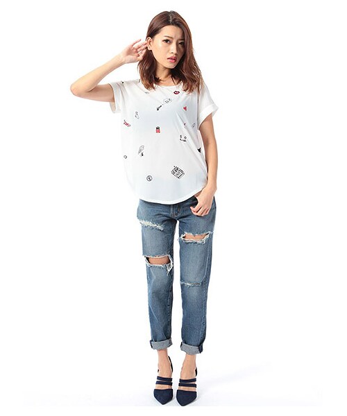 SPIRALGIRL（スパイラルガール）の「モチーフ総柄Tシャツ（トップス・レディース・ブラック/オフホワイト系・F）」の6枚目の写真