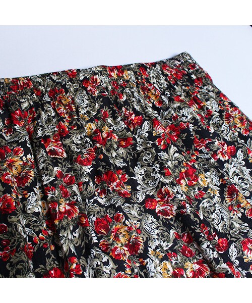 Vintage Clothing（ヴィンテージクロージング）の「Flower Wide Pants（パンツ・Flower・One）」の5枚目の写真