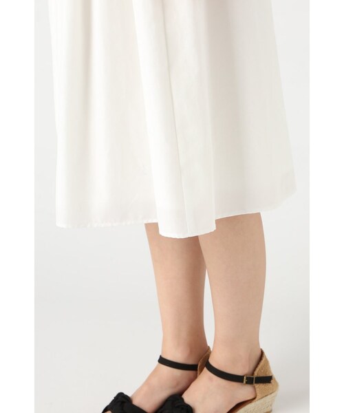 Spick & Span（スピックアンドスパン）の「エアリーシャンブレーベルトツキスカート（スカート・レディース・ホワイト/ネイビー/ブルー/オレンジ・36/38）」の12枚目の写真