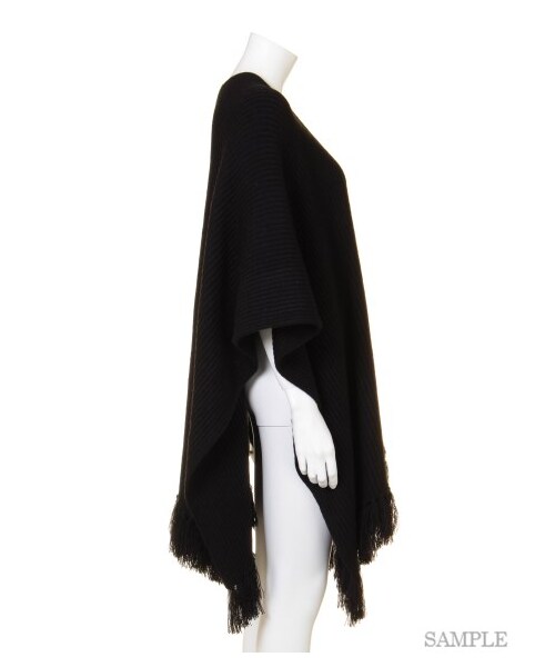 SNIDEL（スナイデル）の「ポンチョ風ストール（ストール・マフラー・レディース・WHT/GRN/BLK・F）」の6枚目の写真