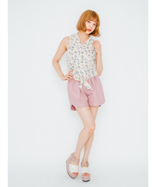 merry jenny（メリージェニー）の「ベルトフリルショートパンツ（パンツ・レディース・ブラック/ピンク/ベージュ・F）」の4枚目の写真