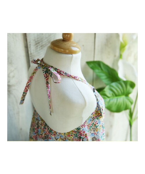 no brand（ノーブランド）の「ワンピース Aライン フリル 小花柄 送料無料 キッズ ベビー 子供服 女の子 首紐結び ホワイト（ワンピース・キッズ・その他）」の2枚目の写真