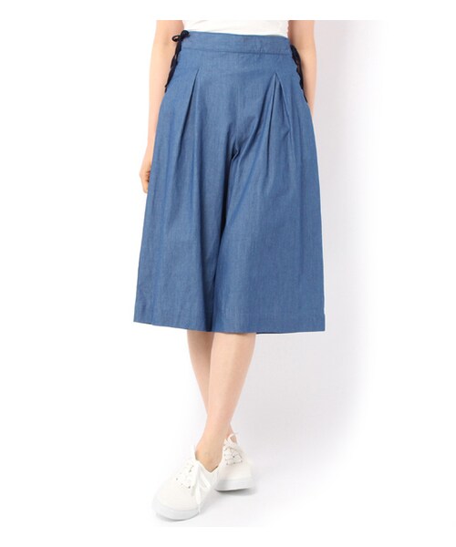 PAGEBOY（ページボーイ）の「サイド編み上げタック入りガウチョパンツ（パンツ・レディース・オフホワイト/ブラック/ブラック系/ブルー/インディゴ）」の4枚目の写真