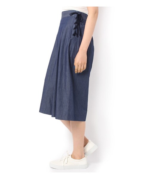 PAGEBOY（ページボーイ）の「サイド編み上げタック入りガウチョパンツ（パンツ・レディース・オフホワイト/ブラック/ブラック系/ブルー/インディゴ）」の7枚目の写真