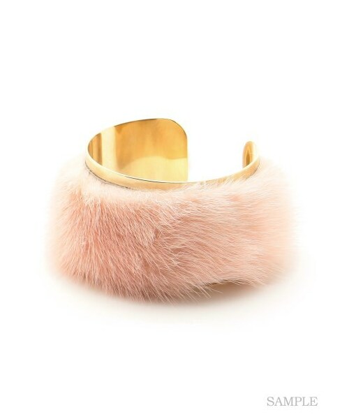 FURFUR（ファーファー）の「ファーバングル（ブレスレット・バングル・レディース・PNK/WHT/BLK・F）」の6枚目の写真