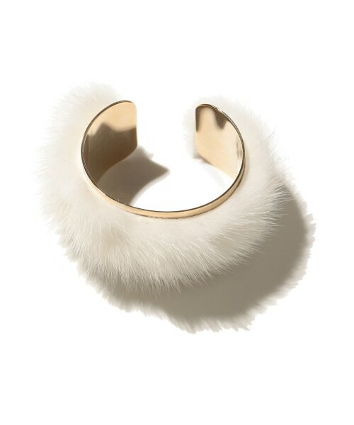 FURFUR（ファーファー）の「ファーバングル（ブレスレット・バングル・レディース・PNK/WHT/BLK・F）」の2枚目の写真