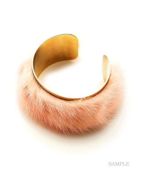 FURFUR（ファーファー）の「ファーバングル（ブレスレット・バングル・レディース・PNK/WHT/BLK・F）」の11枚目の写真